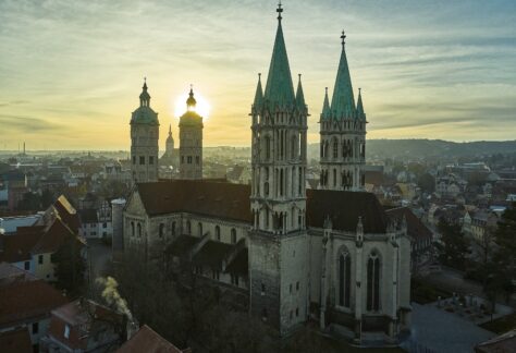 Blick auf den Naumburger Dom aus der Luft